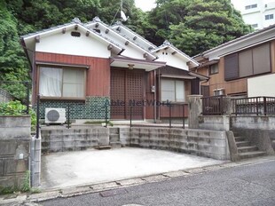 八幡町貸家の物件外観写真